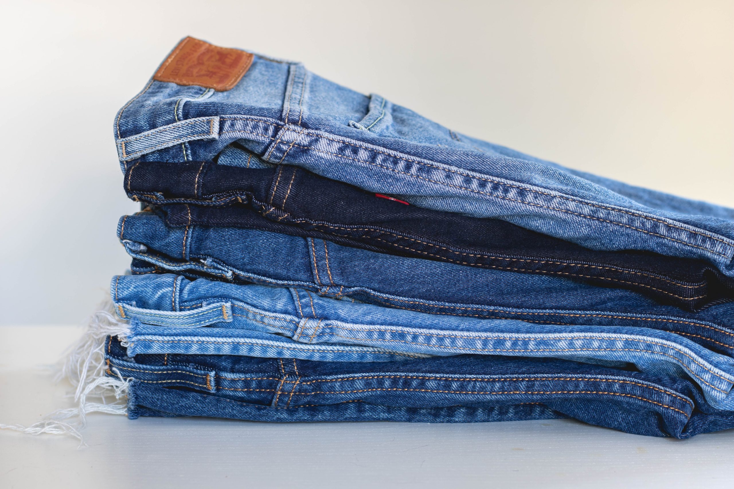dons de jeans à recycler mirai couture marseille vitrolles